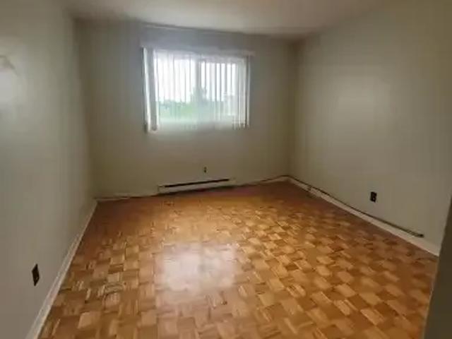 For Rent 2 Bedroom Apartment Hawkesbury ON DS104106586