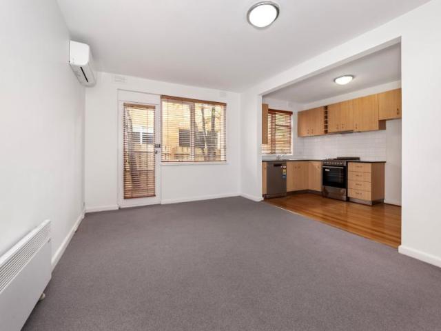 For Rent 2 Bedroom Apartment Hawthorn VIC DS105470725