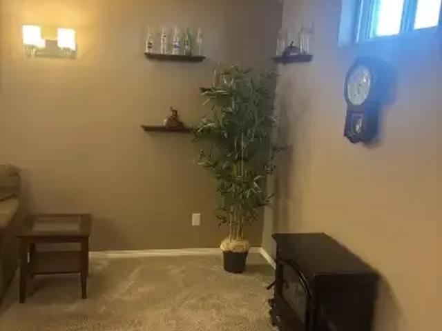 For Rent 2 Bedroom Apartment High River AB DS105526137