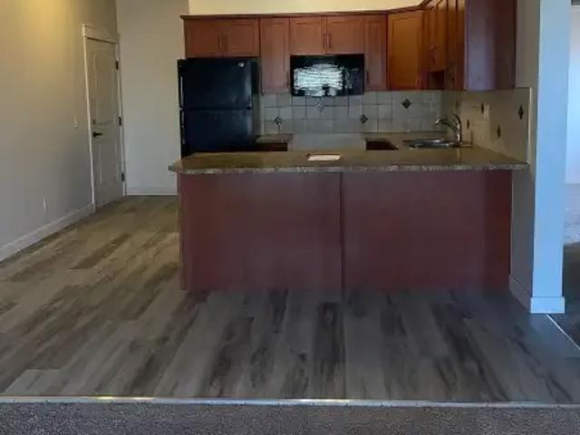 For Rent 2 Bedroom Apartment High River AB DS105580428