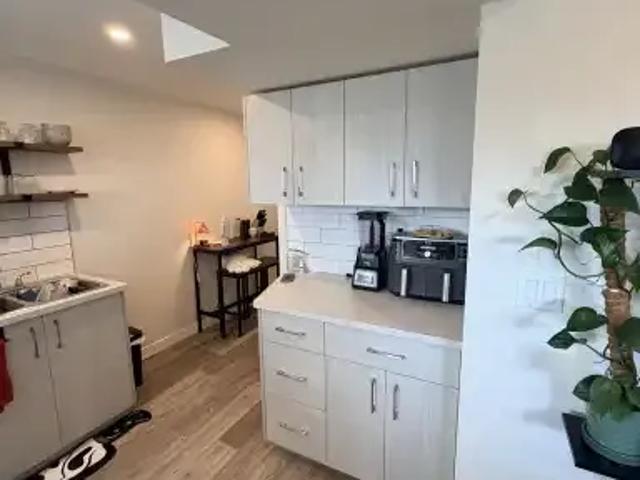 For Rent 2 Bedroom Apartment Innisfail AB DS104638444