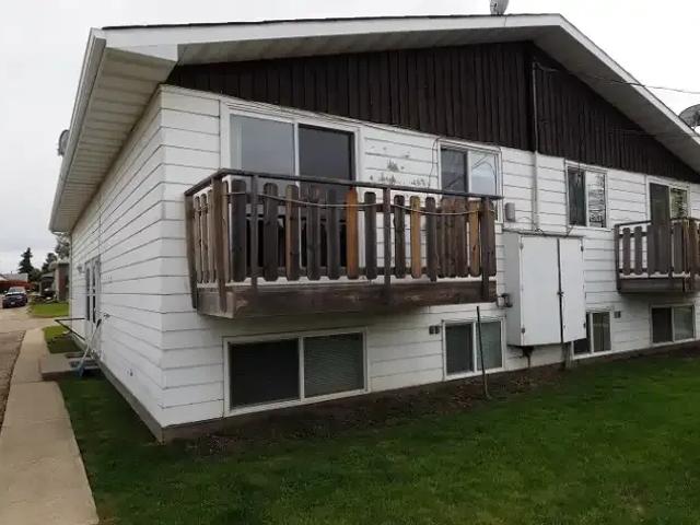 For Rent 2 Bedroom Apartment Innisfail AB DS105150839
