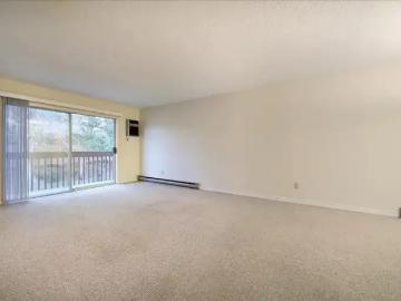 For Rent 2 Bedroom Apartment Kelowna BC DS103321881