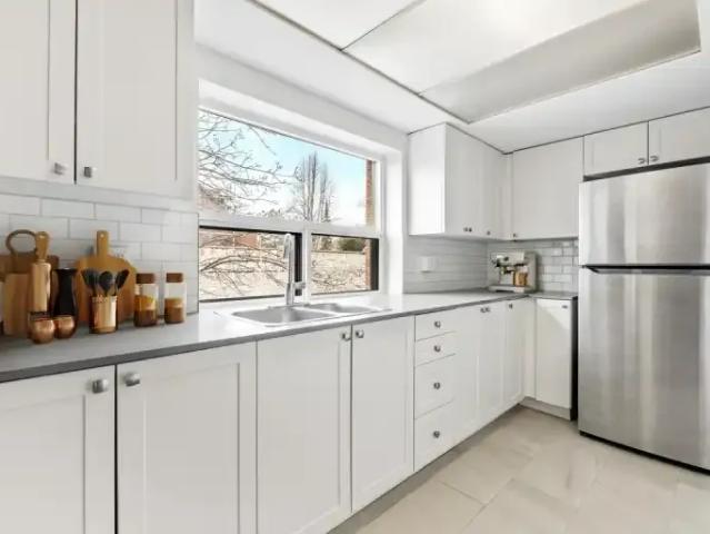 For Rent 2 Bedroom Apartment Kingston ON DS104036200