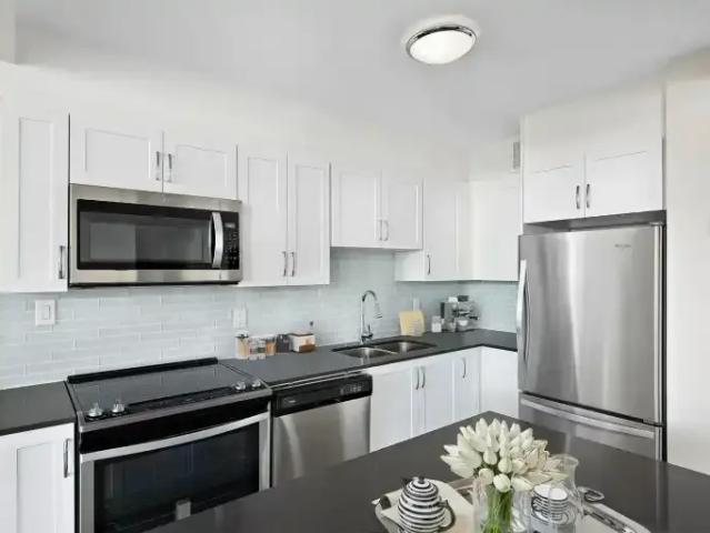 For Rent 2 Bedroom Apartment Kitchener ON DS102306610