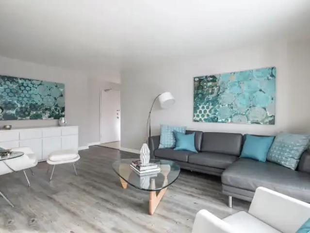For Rent 2 Bedroom Apartment Lucan ON DLS104990749