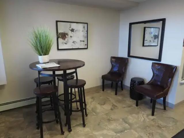 For Rent 2 Bedroom Apartment Lacombe AB DS105755460