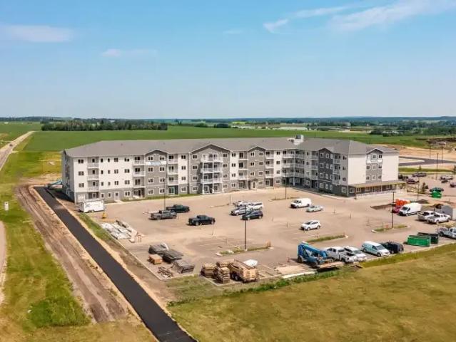 For Rent 2 Bedroom Apartment Lacombe AB DS106181302