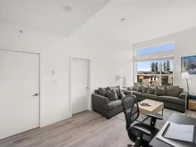 For Rent 2 Bedroom Apartment Langley BC DS105327211