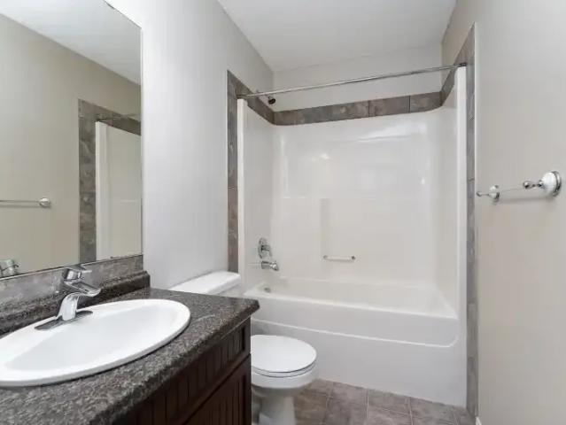 For Rent 2 Bedroom Apartment Leduc AB DS104506773
