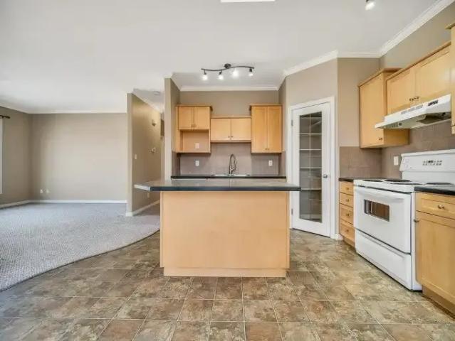 For Rent 2 Bedroom Apartment Lethbridge AB DS105009077