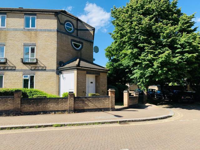 For Rent 2 Bedroom Apartment London London DLS65795881
