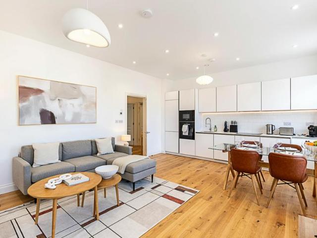 For Rent 2 Bedroom Apartment London London DS105582859