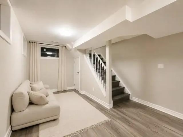 For Rent 2 Bedroom Apartment Peterborough ON DS105022773