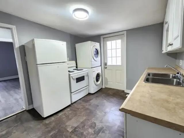 For Rent 2 Bedroom Apartment Peterborough ON DS105580709