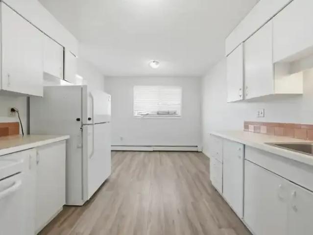 For Rent 2 Bedroom Apartment Regina SK DS103770127