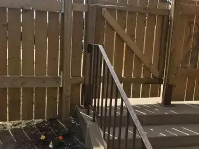 For Rent 2 Bedroom Apartment Red Deer AB DS104681140
