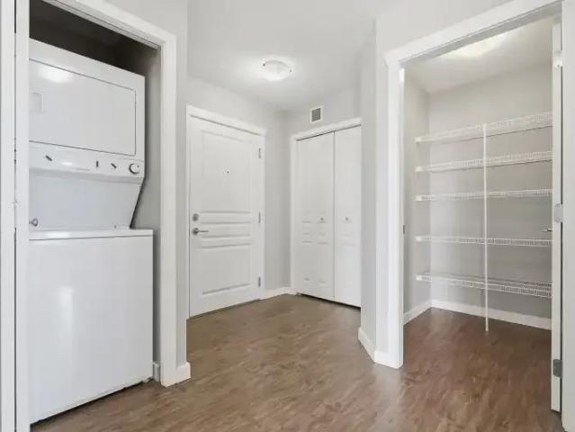 For Rent 2 Bedroom Apartment Red Deer AB DS104711232