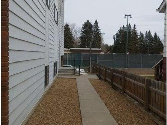 For Rent 2 Bedroom Apartment Red Deer AB DS105086794