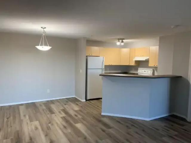 For Rent 2 Bedroom Apartment Red Deer AB DS105602061