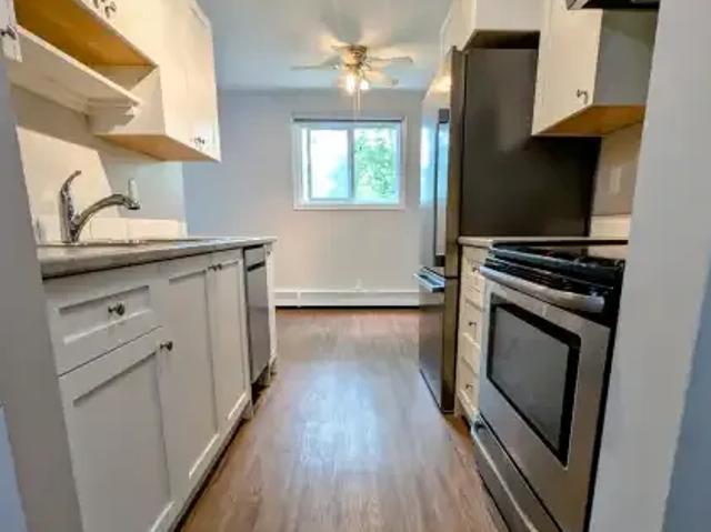 For Rent 2 Bedroom Apartment Red Deer AB DS103367943