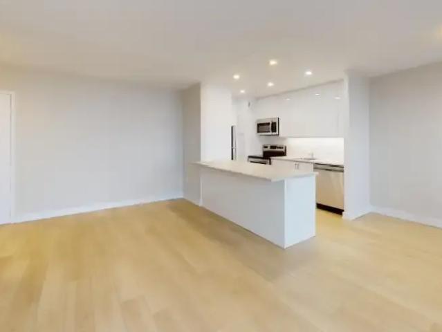 For Rent 2 Bedroom Apartment St. Catharines ON DS101474373