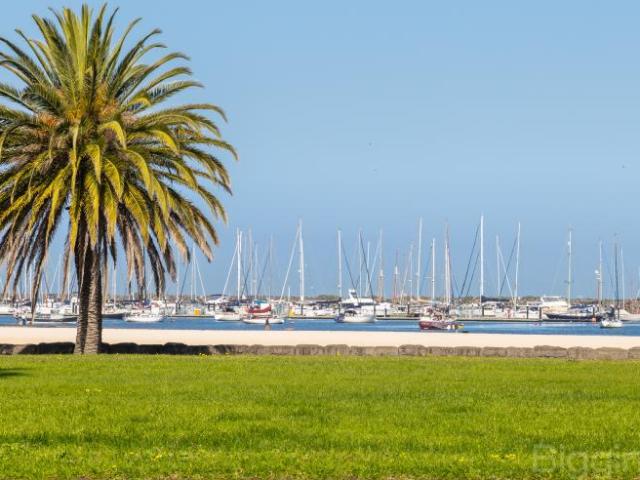 For Rent 2 Bedroom Apartment St Kilda West VIC DS105864362