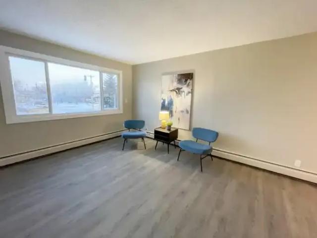 For Rent 2 Bedroom Apartment Stettler AB DS104863292