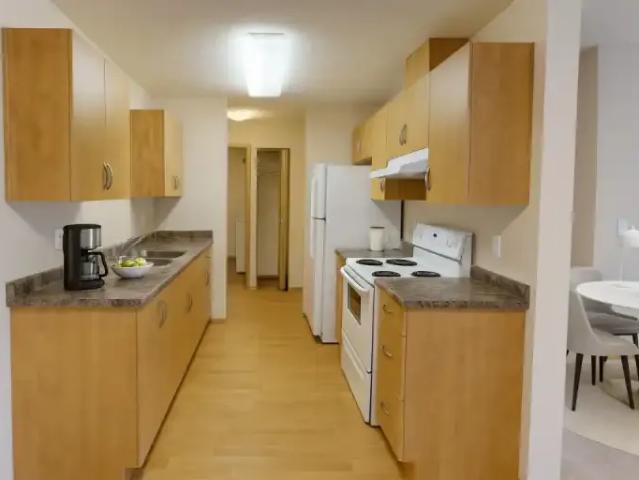 For Rent 2 Bedroom Apartment Stony Plain AB DLS103568442
