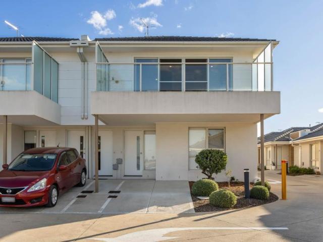 For Rent 2 Bedroom Apartment Sunbury VIC DS105252729