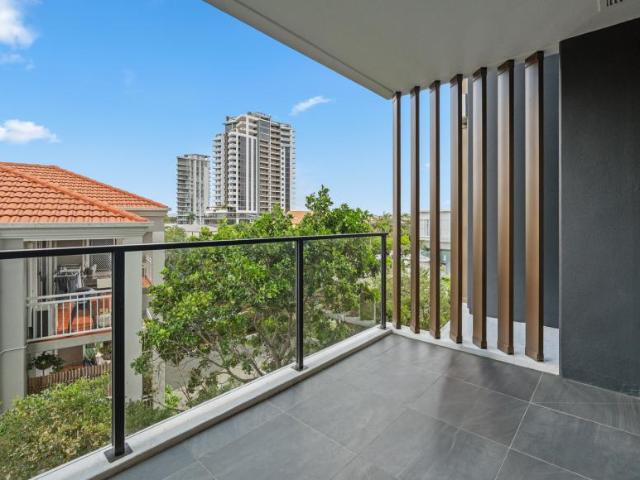 For Rent 2 Bedroom Apartment SURFERS PARADISE QLD DLS104893853