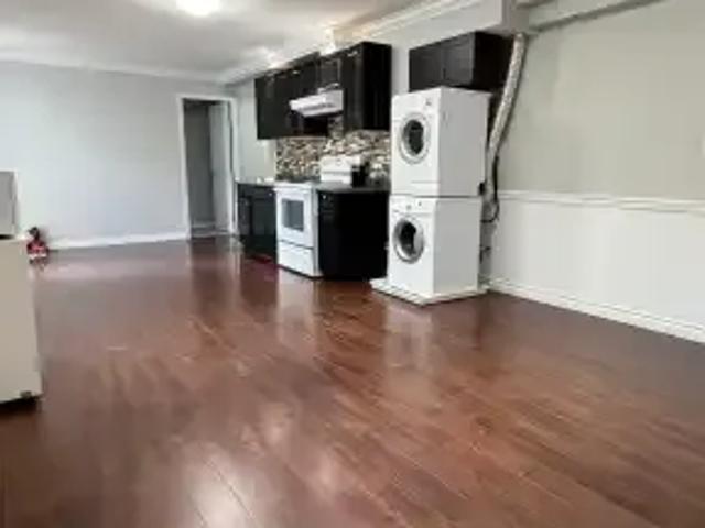 For Rent 2 Bedroom Apartment Surrey BC DS105525990