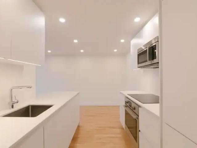 For Rent 2 Bedroom Apartment Saint QC DS104400757