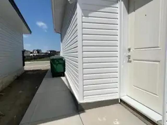 For Rent 2 Bedroom Apartment Saskatoon SK DS105047768