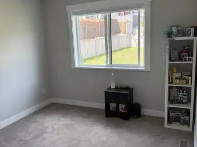 For Rent 2 Bedroom Apartment Sechelt BC DS105486455