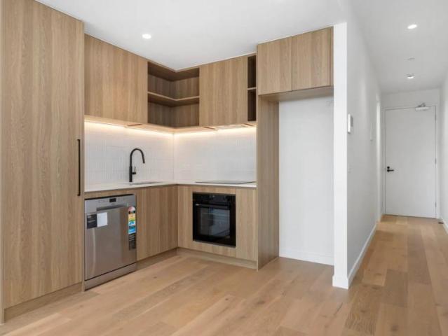 For Rent 2 Bedroom Apartment Spotswood VIC DS103576978