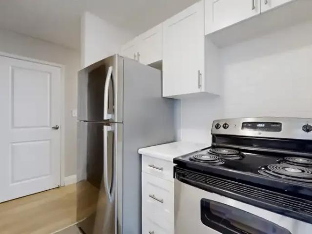 For Rent 2 Bedroom Apartment Trenton ON DS102811527
