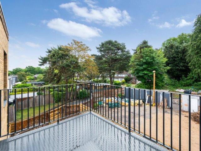 For Rent 2 Bedroom Apartment Upper Shirley Road Croydon DS106101050