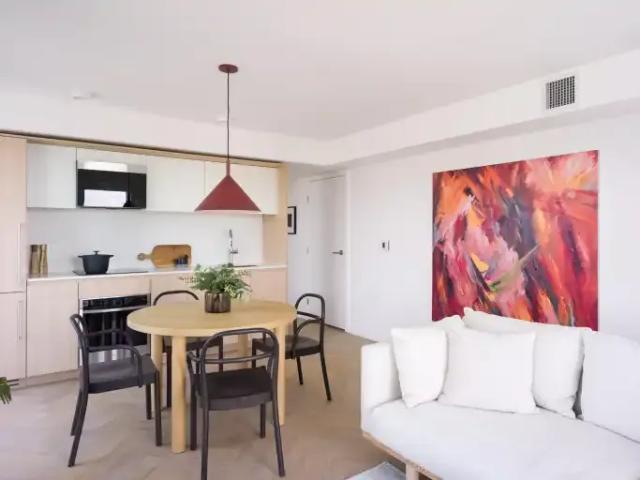 For Rent 2 Bedroom Apartment Vancouver BC DS105198409