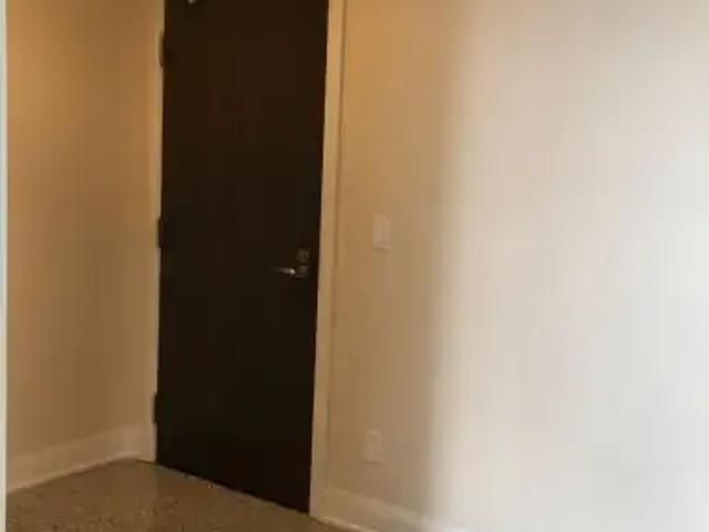 For Rent 2 Bedroom Apartment Vaughan ON DS104362818