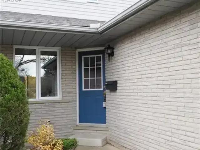 For Rent 2 Bedroom Apartment Waterloo ON DS102578974