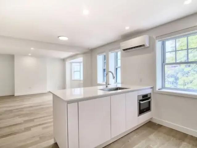 For Rent 2 Bedroom Apartment Westmount QC DS104223281
