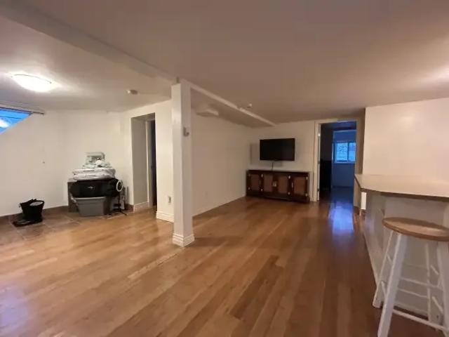 For Rent 2 Bedroom Apartment White Rock BC DS105087602