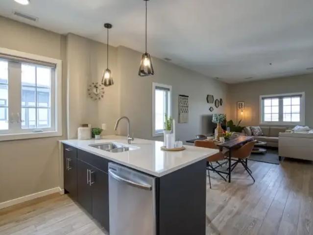 For Rent 2 Bedroom Apartment Winnipeg MB DS104956352