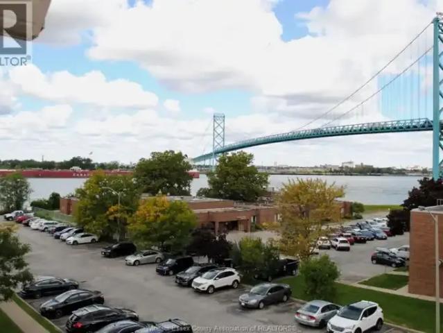For Rent 2 Bedroom Apartment Windsor ON DS105410947