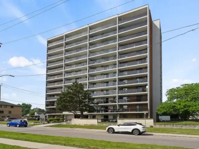 For Rent 2 Bedroom Apartment Windsor ON DS105022680