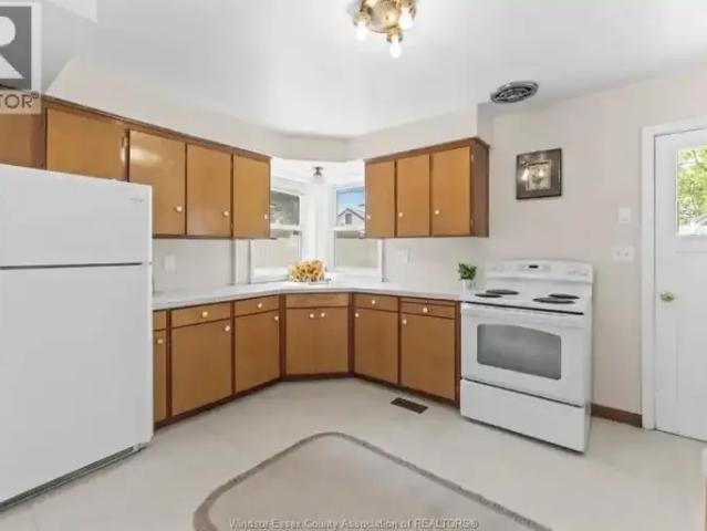 For Rent 2 Bedroom Apartment Windsor ON DS105345047