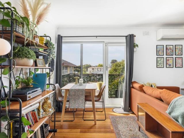 For Rent 2 Bedroom Apartment Windsor VIC DS105863121