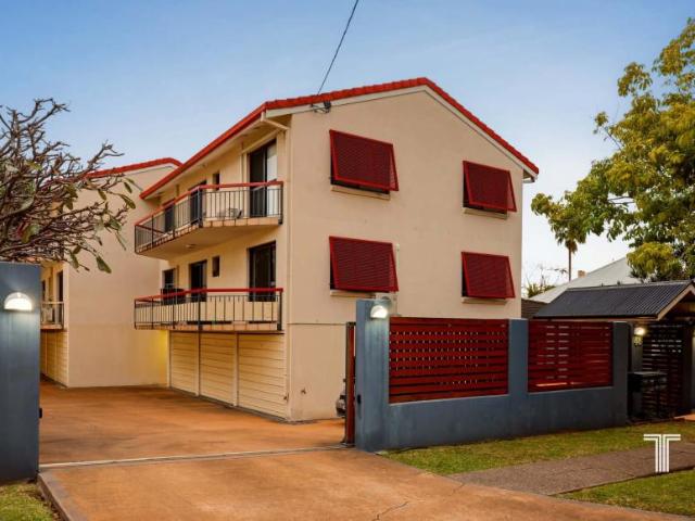 For Rent 2 Bedroom Apartment Wooloowin QLD DS104403152