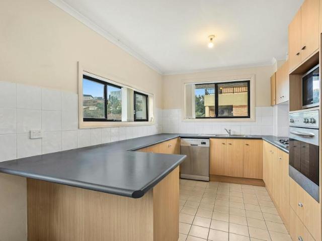 For Rent 2 Bedroom Apartment Wollongong NSW DS105933450